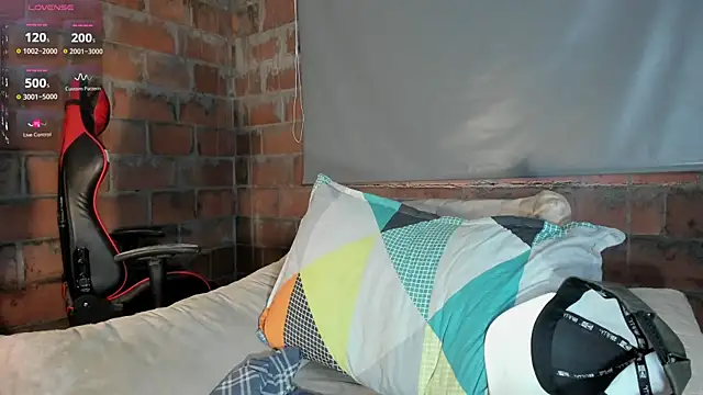 Snapshot of ftmphilip_ chatting on July 18, 1:37 pm ftmphilip online show from July 18, 1:37 pm
