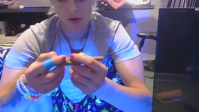 watermellonpussy online show from November 8, 6:18 pm