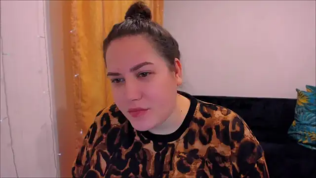  madalexa  online show from February 4, 3:15 pm