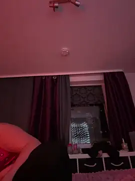 Snapshot of Miritime chatting on November 22, 6:07 pm Miritime online show from November 22, 6:07 pm