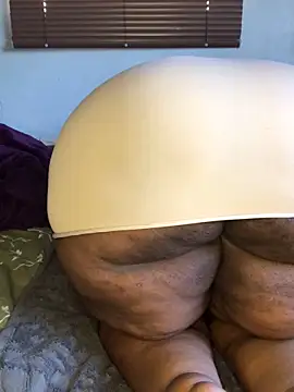 Snapshot of sotho_ssbbw chatting on June 1, 11:01 am sotho ssbbw online show from June 1, 11:01 am