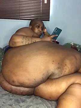 Snapshot of sotho_ssbbw chatting on June 4, 11:16 am sotho ssbbw online show from June 4, 11:16 am
