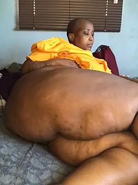 Snapshot of sotho_ssbbw chatting on June 10, 12:26 pm sotho ssbbw online show from June 10, 12:26 pm
