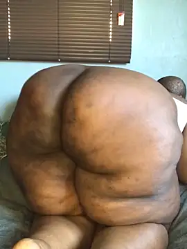 Snapshot of sotho_ssbbw chatting on June 12, 11:31 am sotho ssbbw online show from June 12, 11:31 am