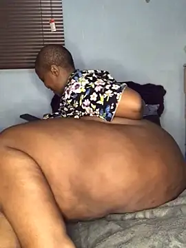 Snapshot of sotho_ssbbw chatting on June 21, 10:56 pm sotho ssbbw online show from June 21, 10:56 pm