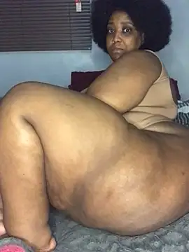 Snapshot of sotho_ssbbw chatting on July 1, 12:56 am sotho ssbbw online show from July 1, 12:56 am