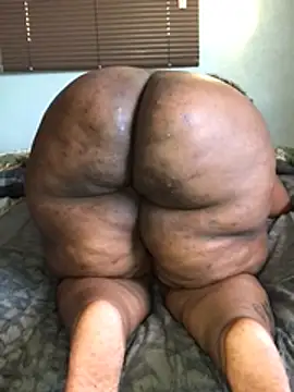 Snapshot of sotho_ssbbw chatting on July 6, 3:03 pm sotho ssbbw online show from July 6, 3:03 pm