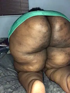 Snapshot of sotho_ssbbw chatting on July 10, 3:00 am sotho ssbbw online show from July 10, 3:00 am