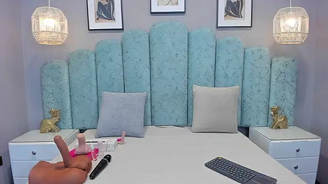 Sara Vanegas online show from July 19, 11:36 am