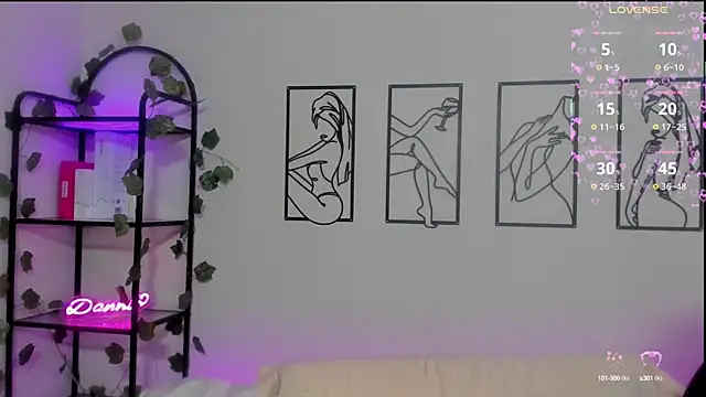 Megan Rodrigo online show from March 17, 7:04 pm