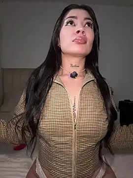 Roxanne 08 online show from May 16, 6:28 pm