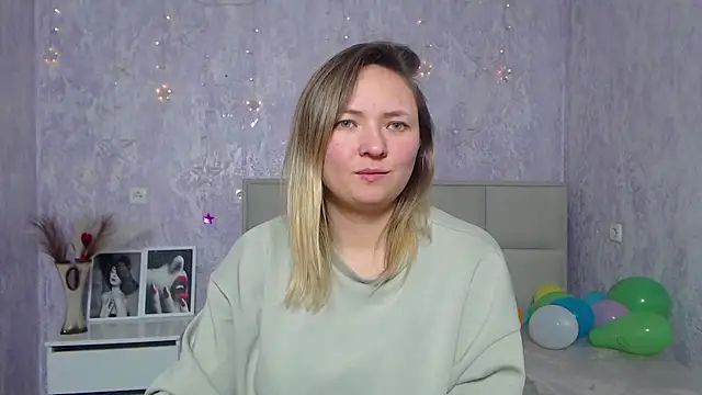 Snapshot of SallyVerda chatting on January 16, 10:53 am SallyVerda online show from January 16, 10:53 am