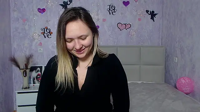 Snapshot of SallyVerda chatting on February 8, 4:36 am SallyVerda online show from February 8, 4:36 am