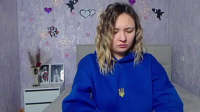 Snapshot of SallyVerda chatting on February 26, 6:54 pm SallyVerda online show from February 26, 6:54 pm