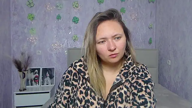 SallyVerda online show from March 20, 6:42 pm