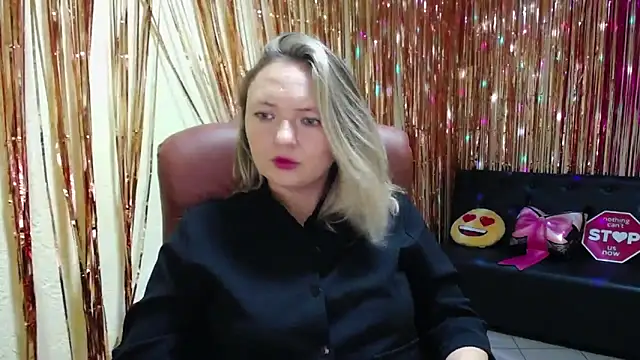 Snapshot of SallyVerda chatting on September 9, 5:45 pm SallyVerda online show from September 9, 5:45 pm