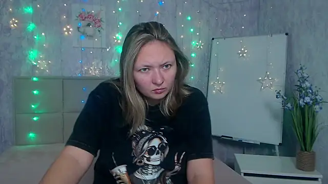 Snapshot of SallyVerda chatting on September 10, 5:24 pm SallyVerda online show from September 10, 5:24 pm