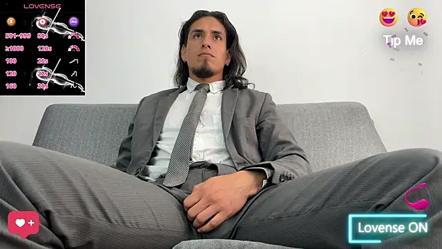 Tom blunt96 online show from October 3, 6:49 pm