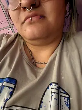 lucky-leah online show from November 20, 3:50 am