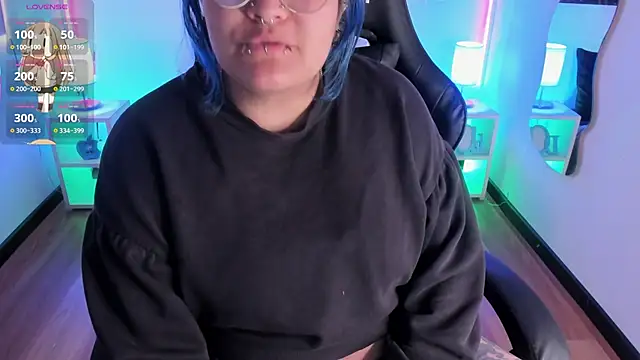 lucky-leah online show from February 6, 3:55 am