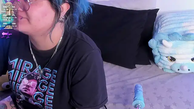 Snapshot of lucky-leah chatting on July 12, 3:41 am lucky-leah online show from July 12, 3:41 am