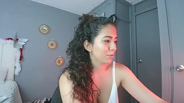 Snapshot of arteverena chatting on January 2, 2:22 am arteverena online show from January 2, 2:22 am