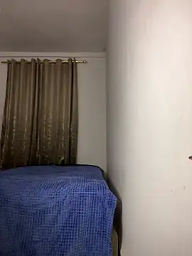 aya12aya online show from February 4, 11:20 pm