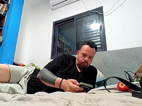 Snapshot of ccxc2@xh chatting on July 17, 1:34 am ccxc2xh online show from July 17, 1:34 am