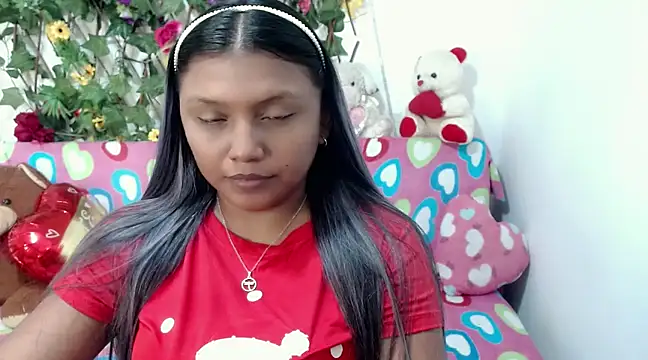 Snapshot of sexysusan4you chatting on December 31, 6:35 pm sexysusan4you online show from December 31, 6:35 pm