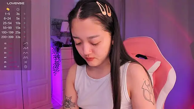 FreyaRaya online show from December 26, 9:33 am