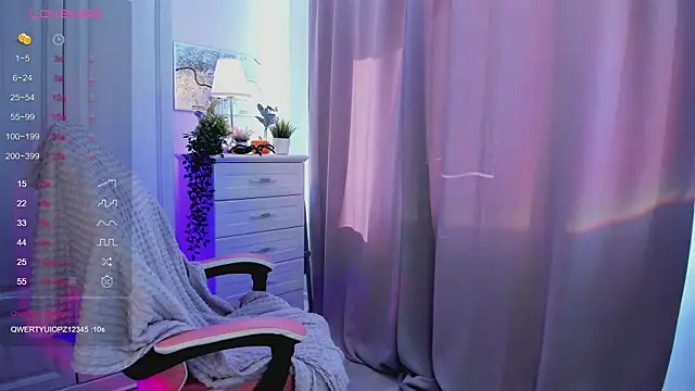 FreyaRaya online show from March 1, 9:07 am