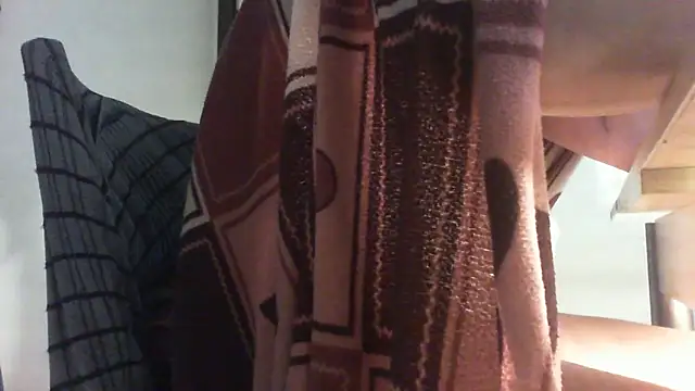 Snapshot of thekeys chatting on May 15, 5:09 pm thekeys online show from May 15, 5:09 pm