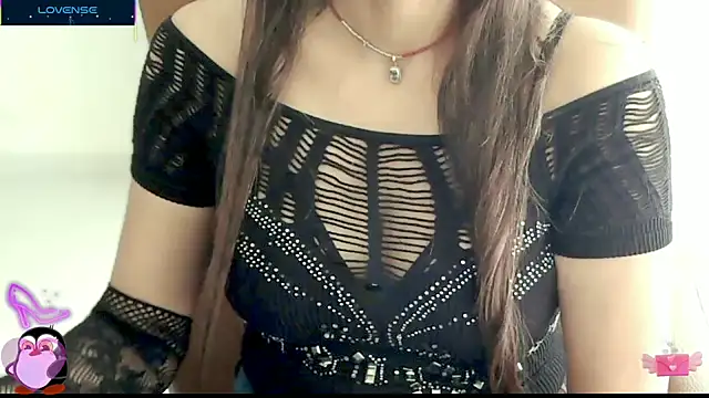 Snapshot of _Blue_Ruubyy_ chatting on November 7, 10:26 am Blue Ruubyy online show from November 7, 10:26 am