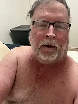 Snapshot of Drummajor chatting on February 9, 1:26 pm Drummajor online show from February 9, 1:26 pm