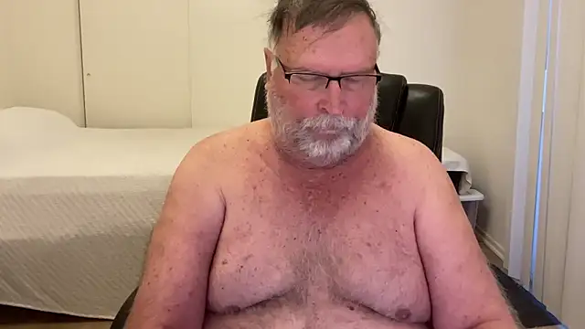 Snapshot of Drummajor chatting on February 12, 2:56 pm Drummajor online show from February 12, 2:56 pm