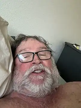 Snapshot of Drummajor chatting on March 12, 4:24 pm Drummajor online show from March 12, 4:24 pm