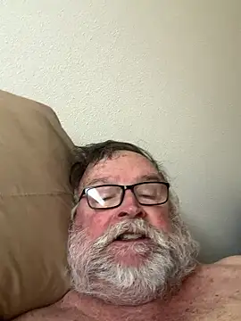 Snapshot of Drummajor chatting on March 15, 4:35 pm Drummajor online show from March 15, 4:35 pm