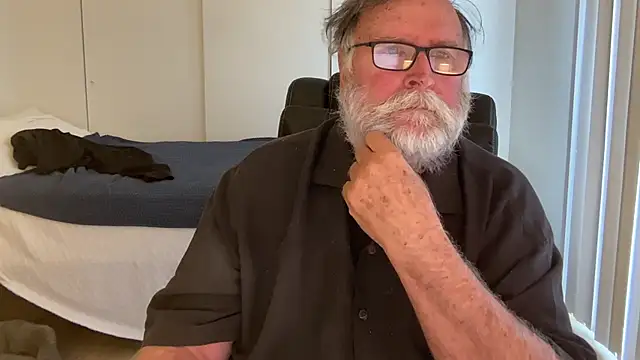 Snapshot of Drummajor chatting on March 24, 5:29 pm Drummajor online show from March 24, 5:29 pm