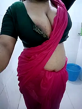 Snapshot of Dayna-36 chatting on February 19, 11:38 am Dayna-36 online show from February 19, 11:38 am