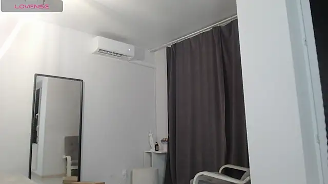 Snapshot of LanaDreamX chatting on July 29, 1:59 am LanaDreamX online show from July 29, 1:59 am
