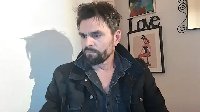 Snapshot of TB1977DK chatting on January 6, 5:38 pm TB1977DK online show from January 6, 5:38 pm