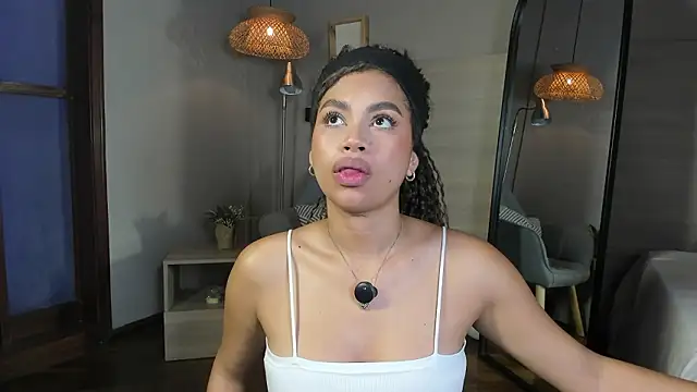 nayah   online show from March 3, 7:53 pm