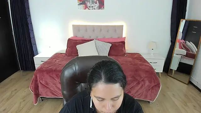  Natalie18 online show from October 25, 3:25 am