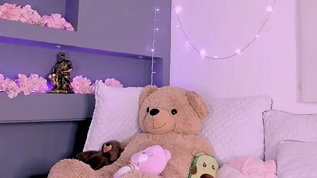 rosemonrooe online show from February 28, 8:50 pm