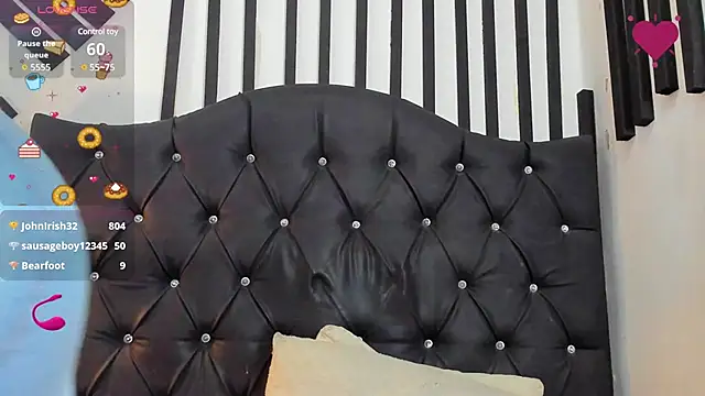 Snapshot of Kagome01 chatting on January 22, 6:52 pm Kagome01 online show from January 22, 6:52 pm