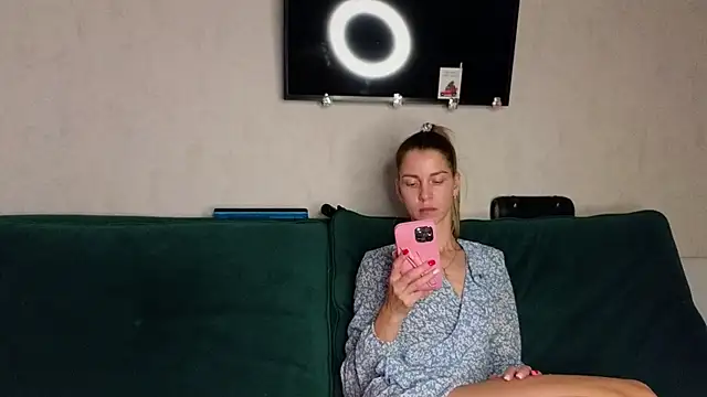 FoxLoveBasik online show from March 1, 5:38 pm