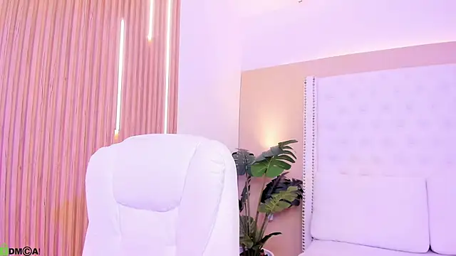celeste wayne online show from August 5, 8:44 pm