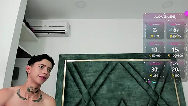 AmberAdams  online show from February 3, 4:20 pm