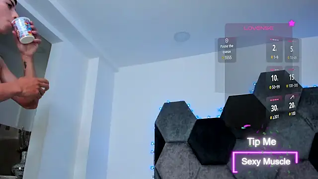 AmberAdams  online show from March 13, 4:23 pm