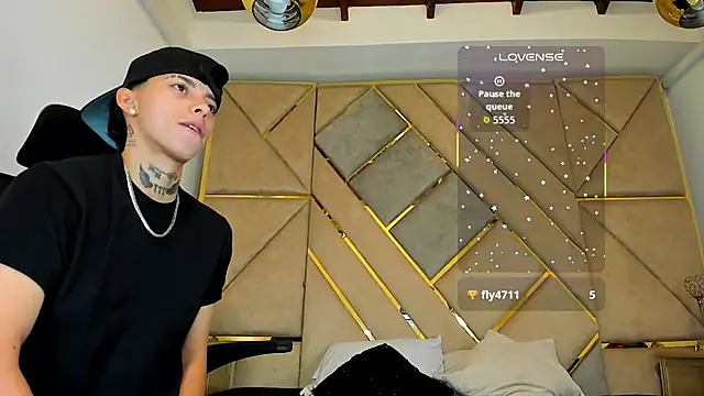 AmberAdams  online show from October 5, 3:21 pm